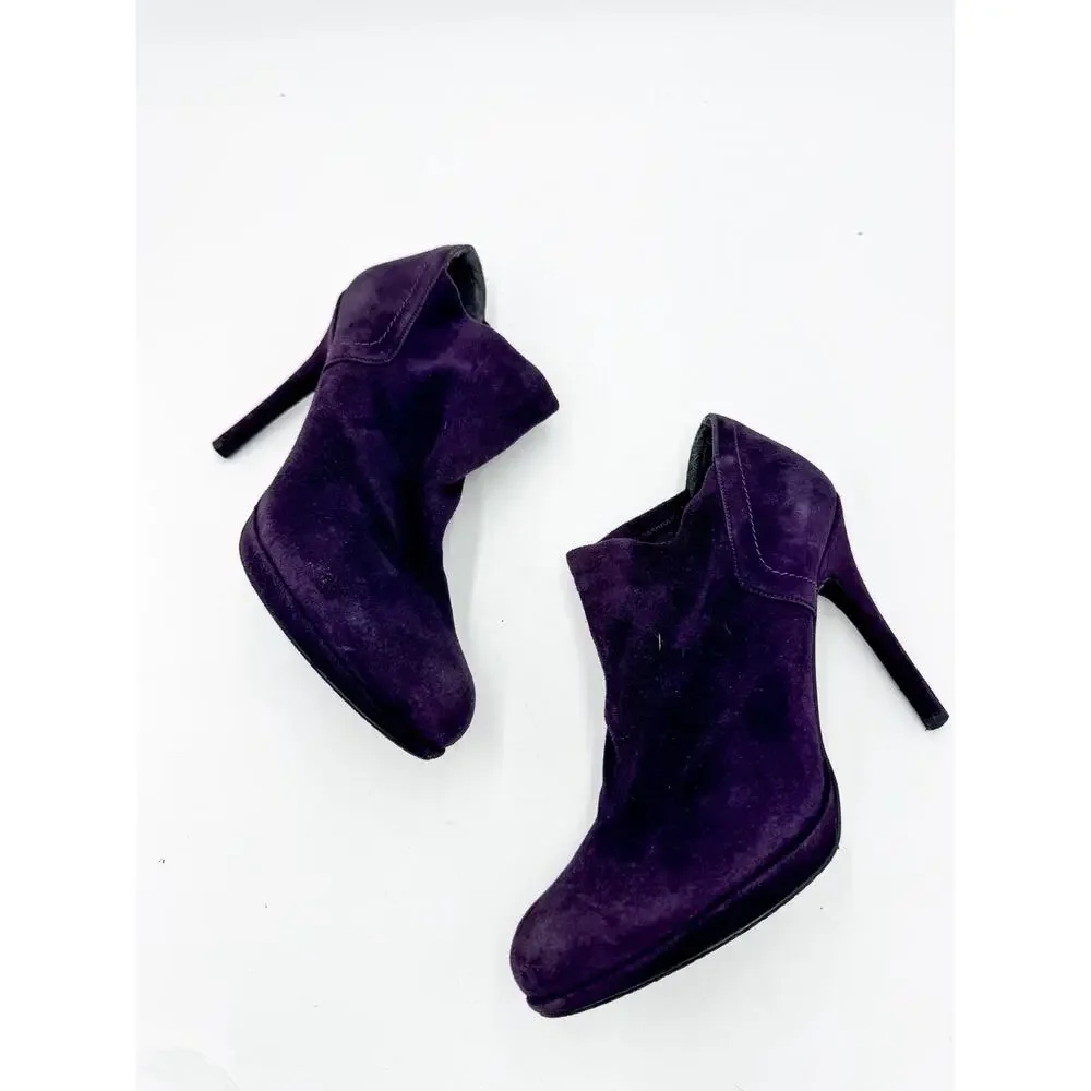 Stuart Weitzman brand stuart